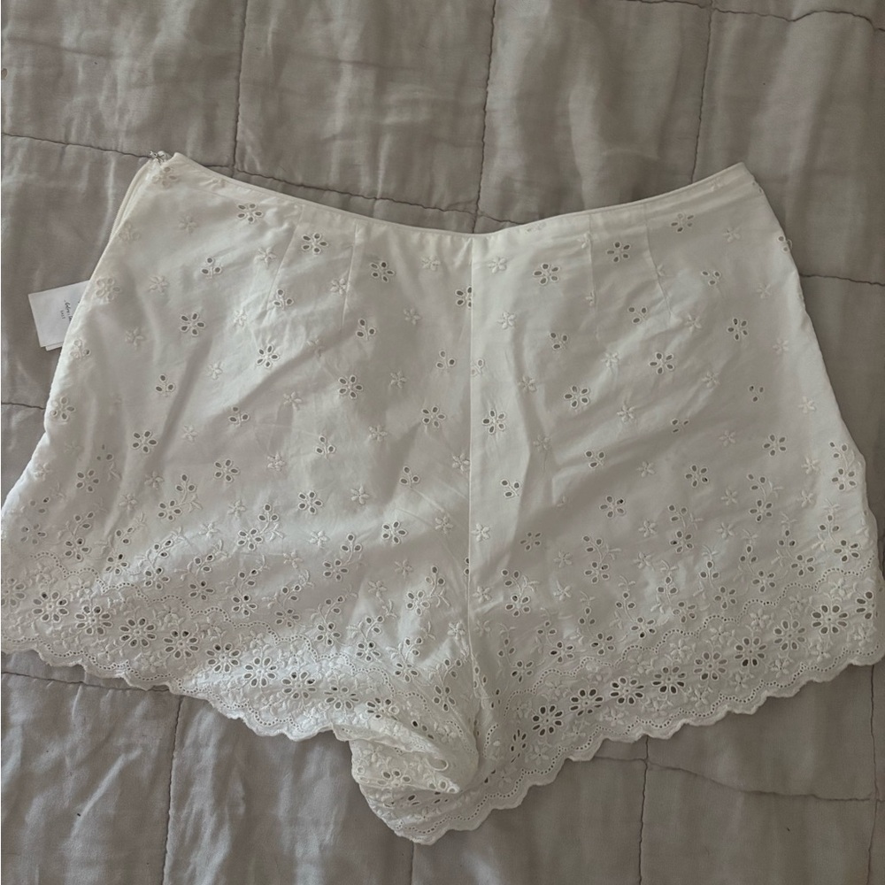 Doen Arbre Shorts size 4